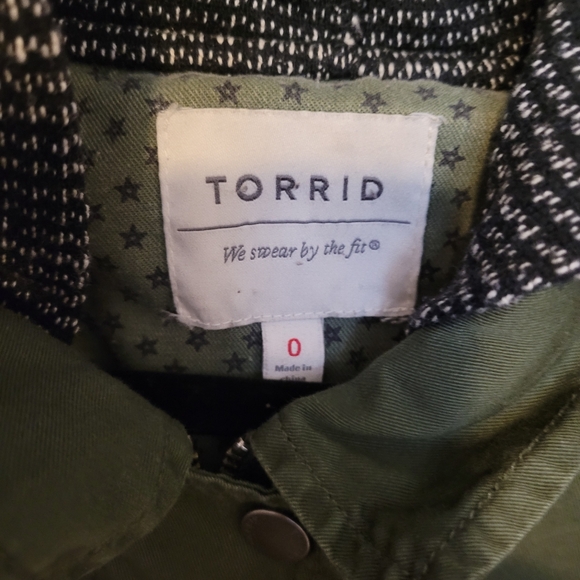 Women's TORRID Coat - Jacket   LIKE NEW! - Picture 4 of 7